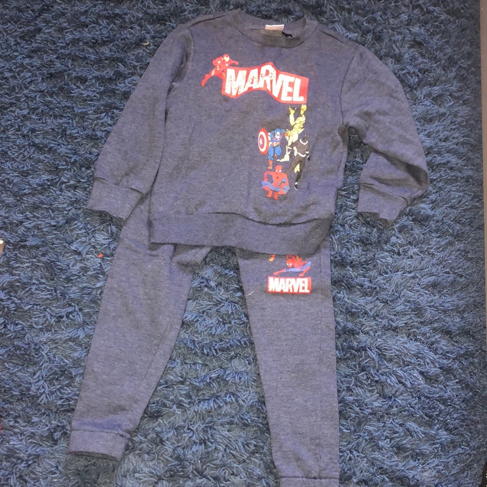 Marvel sweatsuit